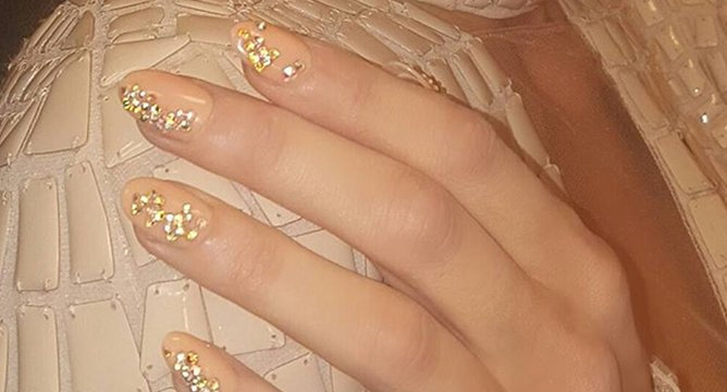Crystal Nails Are the 'It' Manicure For Holiday Season