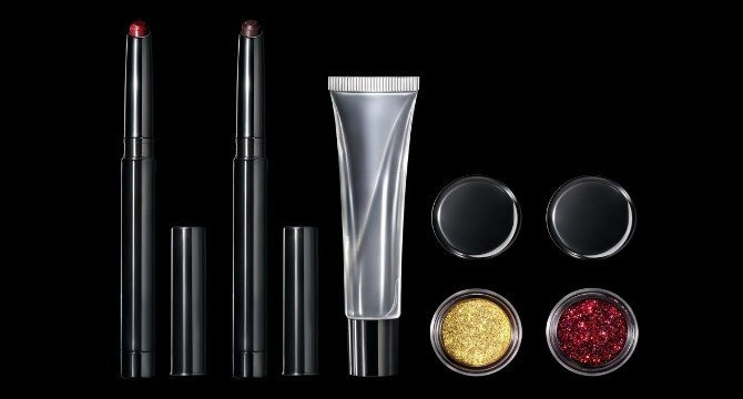 Pat McGrath is Launching A New Glitter Lipstick Kit!
