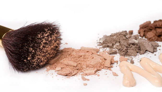 Best Concealers for Hiding Acne Scars