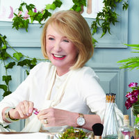 Jane Iredale Shares Her Best Beauty Advice and Why Wellness is More Than a Trend