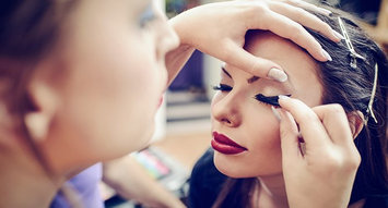 Beauty Around the World: 3D Lashes in Russia