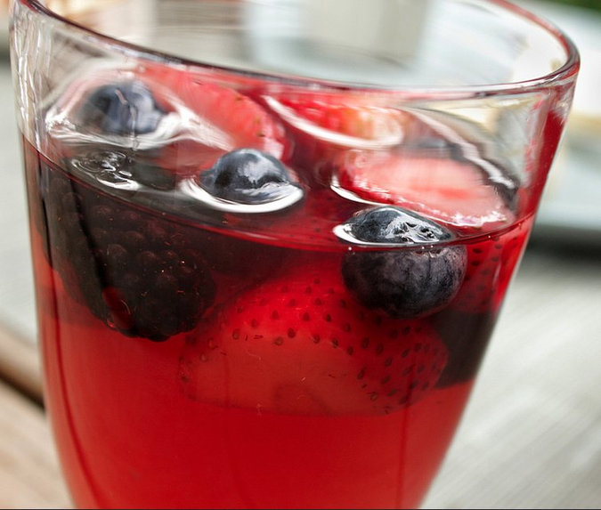 I Need A Cocktail: Summer Sangria