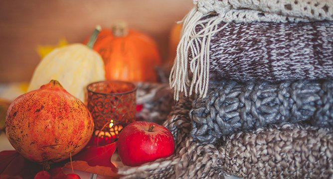 5 Ways to Bring Autumn’s Scent Into Your Home