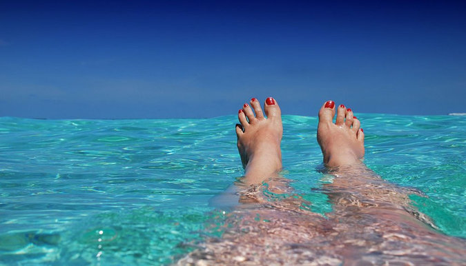 How to Become the Ultimate Beach Bum