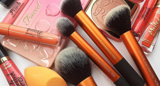 How to Clean Your Makeup Brushes