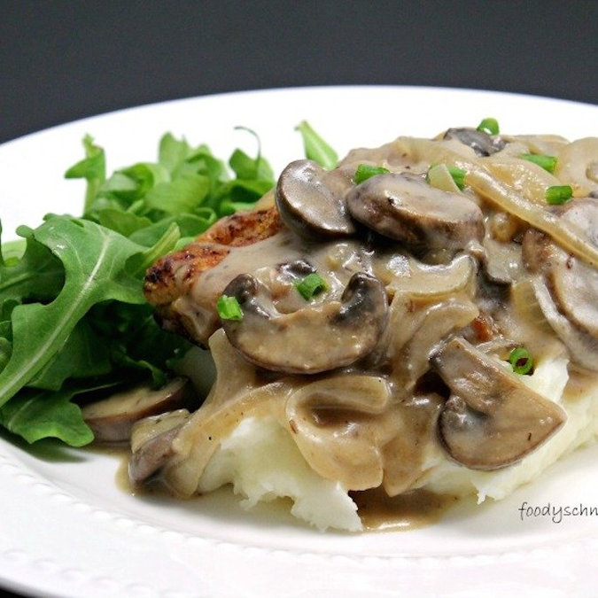 What's For Dinner?: Creamy Smothered Chicken