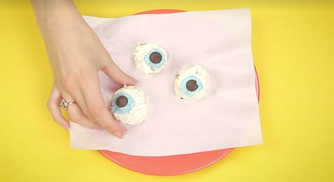 Found: The Easiest Halloween Dessert Recipe