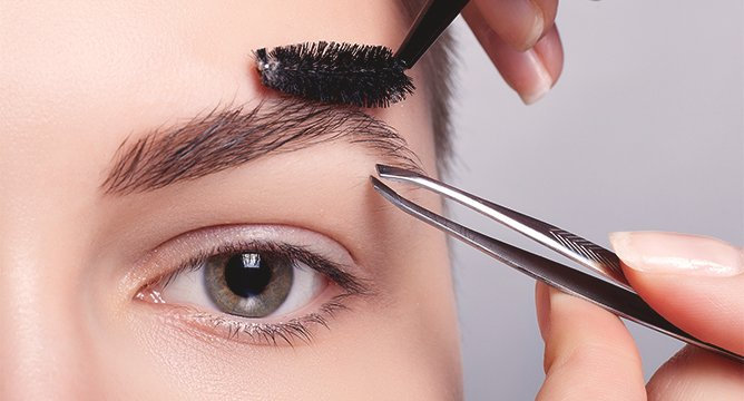 Everything You Should Know About The Brow Contouring Craze
