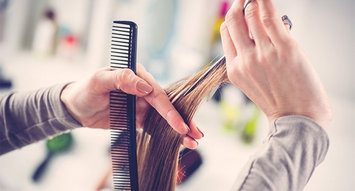 The Hair Trend Everyone is Talking About: Hair Dusting