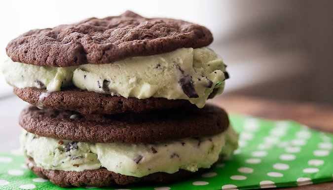 Drool Worthy DIY Ice Cream Sandwiches