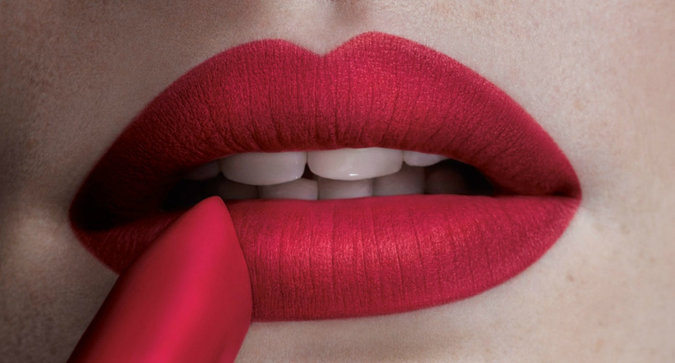 L’Oréal Wants to See Your Lipstick Selfies
