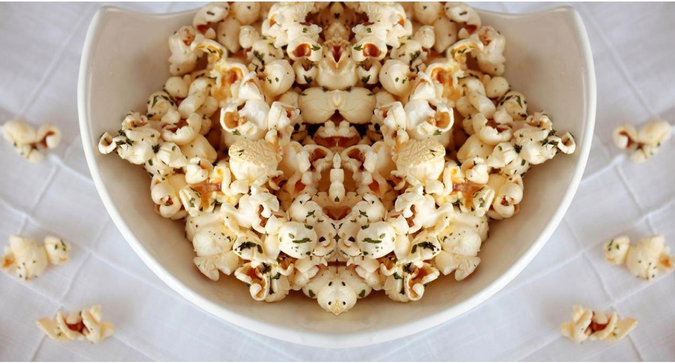 Low Cal Popcorns to Snack on This Thanksgiving