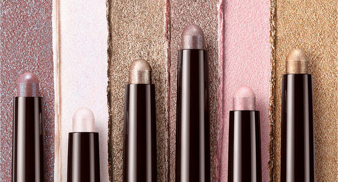 Laura Mercier Proves There's No Place Like Chrome