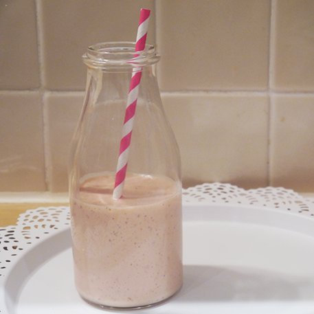 Strawberry & White Chocolate Milkshake