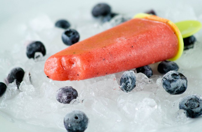 Boozy Ice Pops: DIY Pop-Tail Party