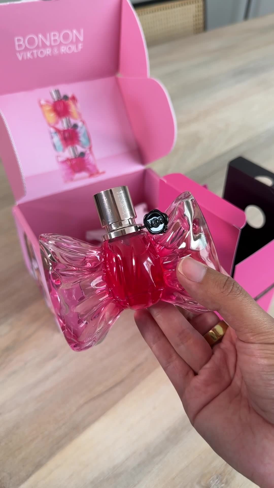 Bonbon Berry Jelly Eau de Parfum | Viktor&Rolf Fragrances