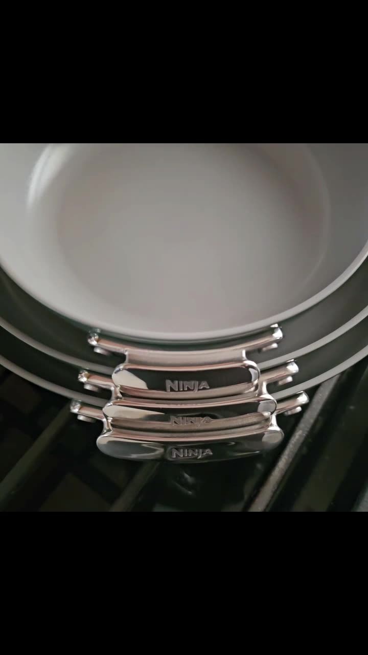 Ninja NeverQuit™ 12-Piece Ceramic Cookware Set, Forest Sage