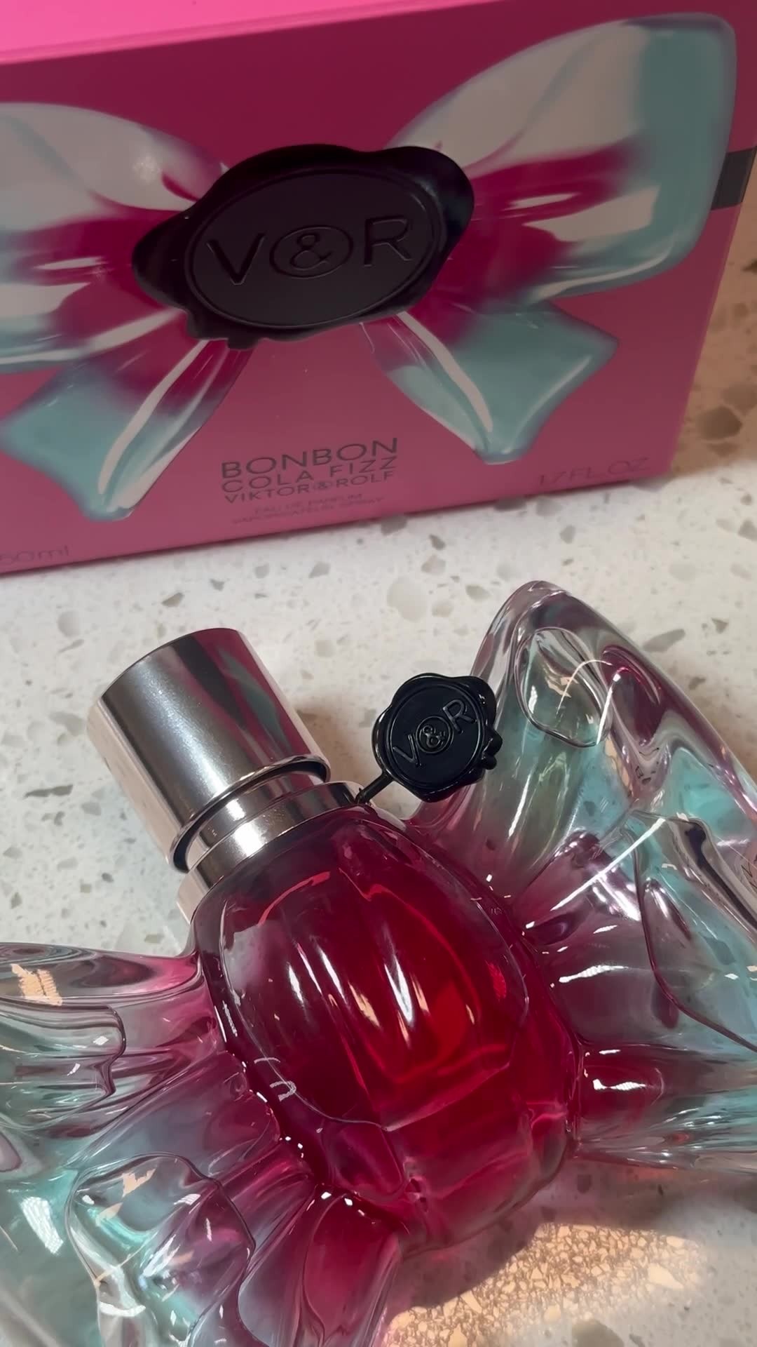 Bonbon Cola Fizz Eau de Parfum | Viktor&Rolf Fragrances