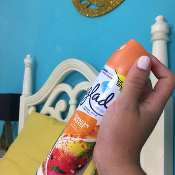 Photo of Glade Hawaiian Breeze Room Spray uploaded by Laura B.