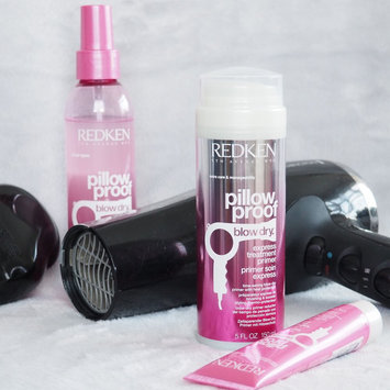Photo of Redken Pillow Proof Blow Dry Express Primer Heat Protection Spray uploaded by Claudia S.