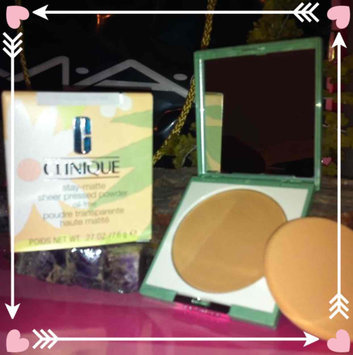 Photo of Clinique Almost Powder Makeup SPF 15 uploaded by johana v.