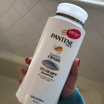Photo of Pantene Pro-V Classic Clean Shampoo uploaded by Eduarda C.