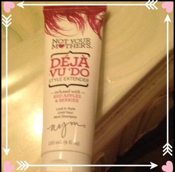 Photo of Not Your Mother’s® Déjà vu ‘Do™ Style Extending Hair Primer uploaded by Theresa C.