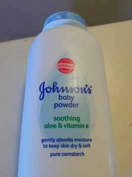 Photo of Johnson's® Baby Pure Cornstarch Powder Aloe Vera & Vitamin E uploaded by kulsoom a.