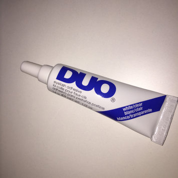 Photo of M.A.C Cosmetics Duo Adhesive uploaded by Oana A.