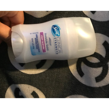 Photo of Secret Clinical Strength Invisible Solid Women's Antiperspirant & Deodorant Ooh-La-La Lavender uploaded by Elizabeth A.