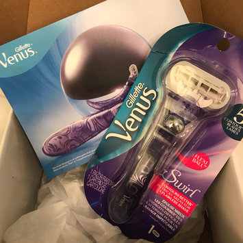 Photo of Gillette Venus® Swirl™ Razor uploaded by Suzanne M.