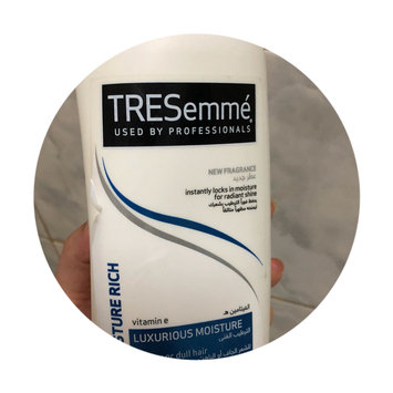 Photo of TRESemmé Smooth & Silky Conditioner uploaded by Mai A.
