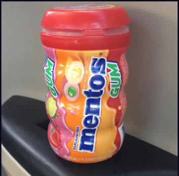 Photo of Mentos Red Fruit Lime - Pocket Bottle uploaded by Karla V.