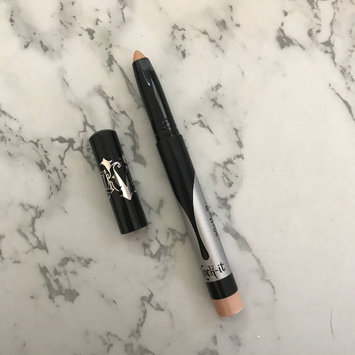 Photo of Kat Von D Lock-it Color Correcting Eyeshadow Primer uploaded by crmn m.