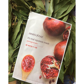 Photo of Innisfree It's Real Squeeze Mask 5pcs (Pomegranate) uploaded by Olenka B.