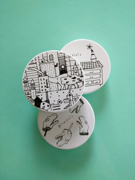 Photo of too cool for school Dinoplatz Lip Balm uploaded by Ashley S.