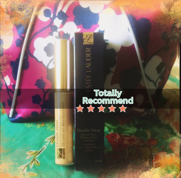 Photo of Estée Lauder Double Wear Stay-in-Place Flawless Wear Concealer uploaded by Dawn B.
