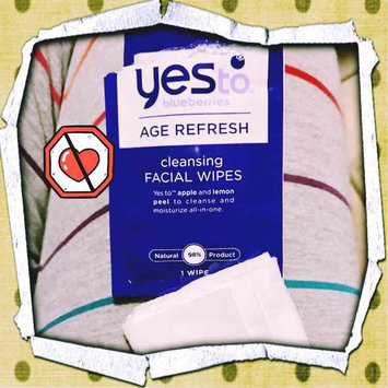 Photo of Yes To Blueberries Cleansing Facial Wipes uploaded by Viola C.