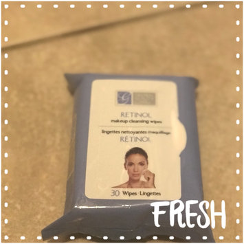 Photo of Global Beauty Care Retinol Makeup Cleaning Wipes uploaded by rachel R.