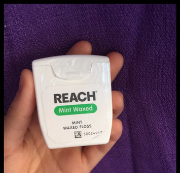 Photo of Reach Waxed Floss Mint uploaded by Ivon C.