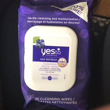 Photo of Yes To Blueberries Cleansing Facial Wipes uploaded by Heaven B.