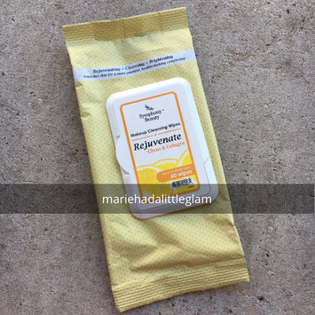 Photo of Symphony Beauty Makeup Cleansing Wipes 60 Wipes (Rejuvenate-Citrus & Collagen) uploaded by Marie T.