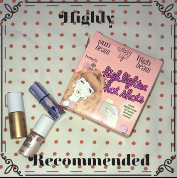 Photo of Benefit Cosmetics Highlighter Hotshots uploaded by Diana C.