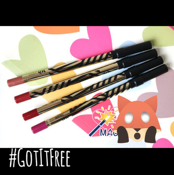 Photo of Urban Decay Gwen Stefani 24/7 Glide-on Lip Pencil uploaded by Lizeth R.
