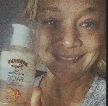 Photo of Hawaiian Tropic® Silk Hydration Weightless SPF 30 Face Sunscreen uploaded by Jennifer N.