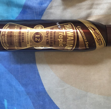Photo of Hawaiian Tropic® Continuous Spray Protective Tanning Dry Oil SPF 12 uploaded by Yailin R.