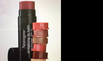 Photo of Neutrogena® Revitalizing Lip Balm SPF 20 uploaded by Pooja K.
