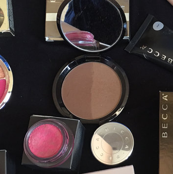 Photo of BECCA Shadow And Light Bronze Contour Perfector uploaded by Laura C.