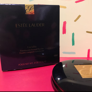 Photo of Estée Lauder Lucidity Translucent Pressed Powder uploaded by Margie L.