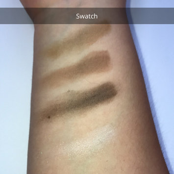 Photo of Essence How to Make Brows Wow Make-up Box uploaded by Cláudia C.